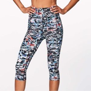 Lululemon Break Free Crop - Culture clash starlight.